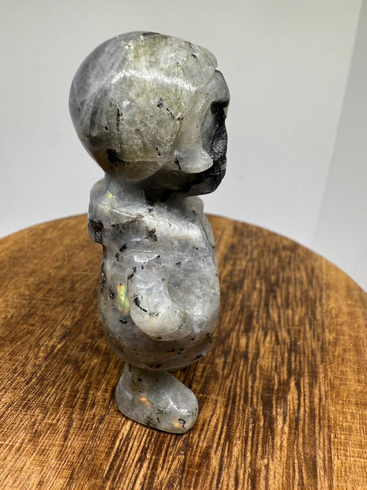 Labradorite skull boy