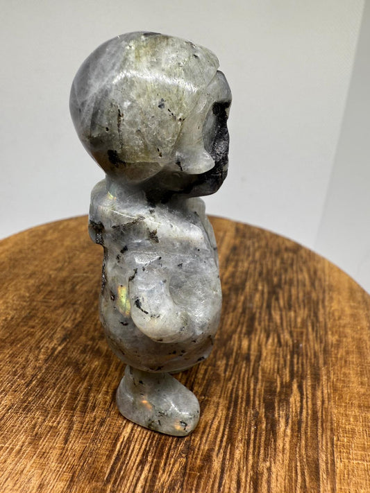 Labradorite skull boy