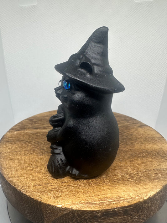 Black obsidian witches cat