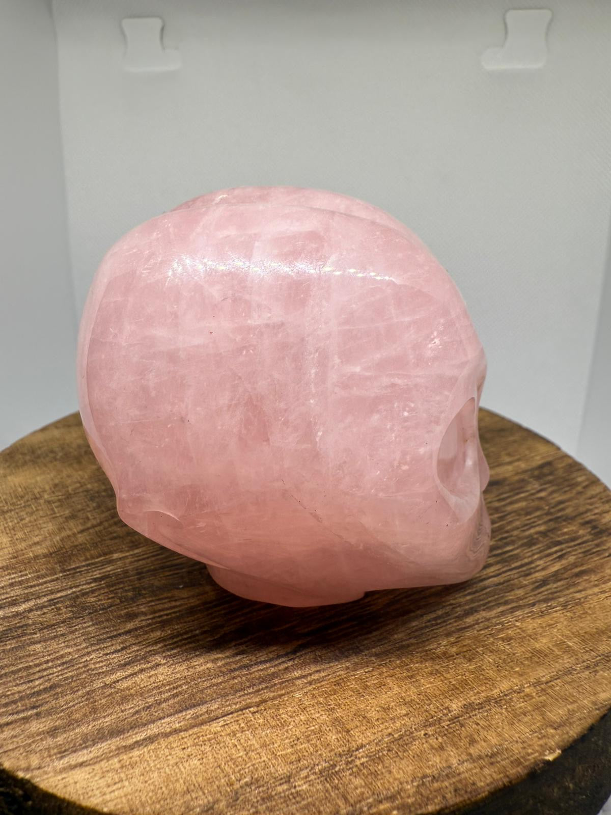 Rose quartz alien head