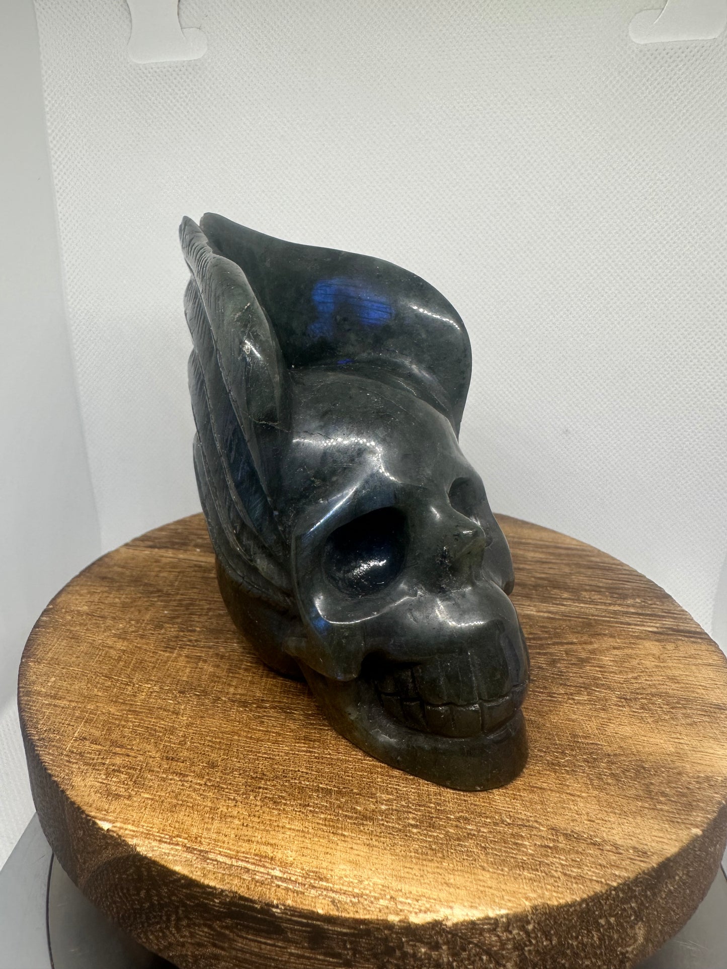 Labradorite skull