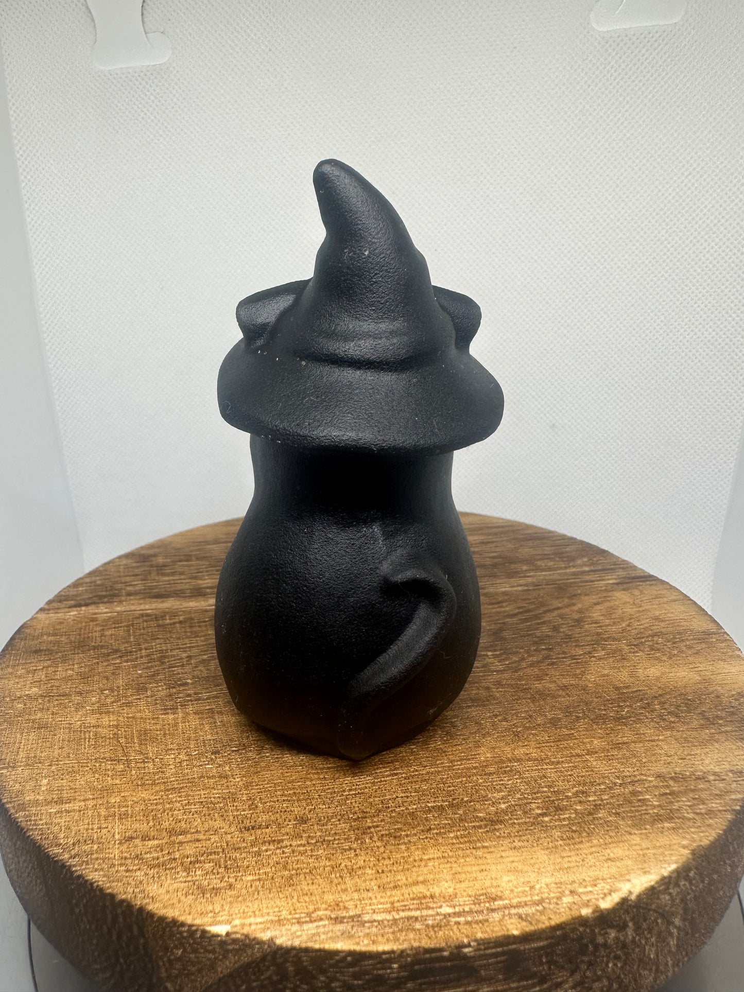 Black obsidian witches cat