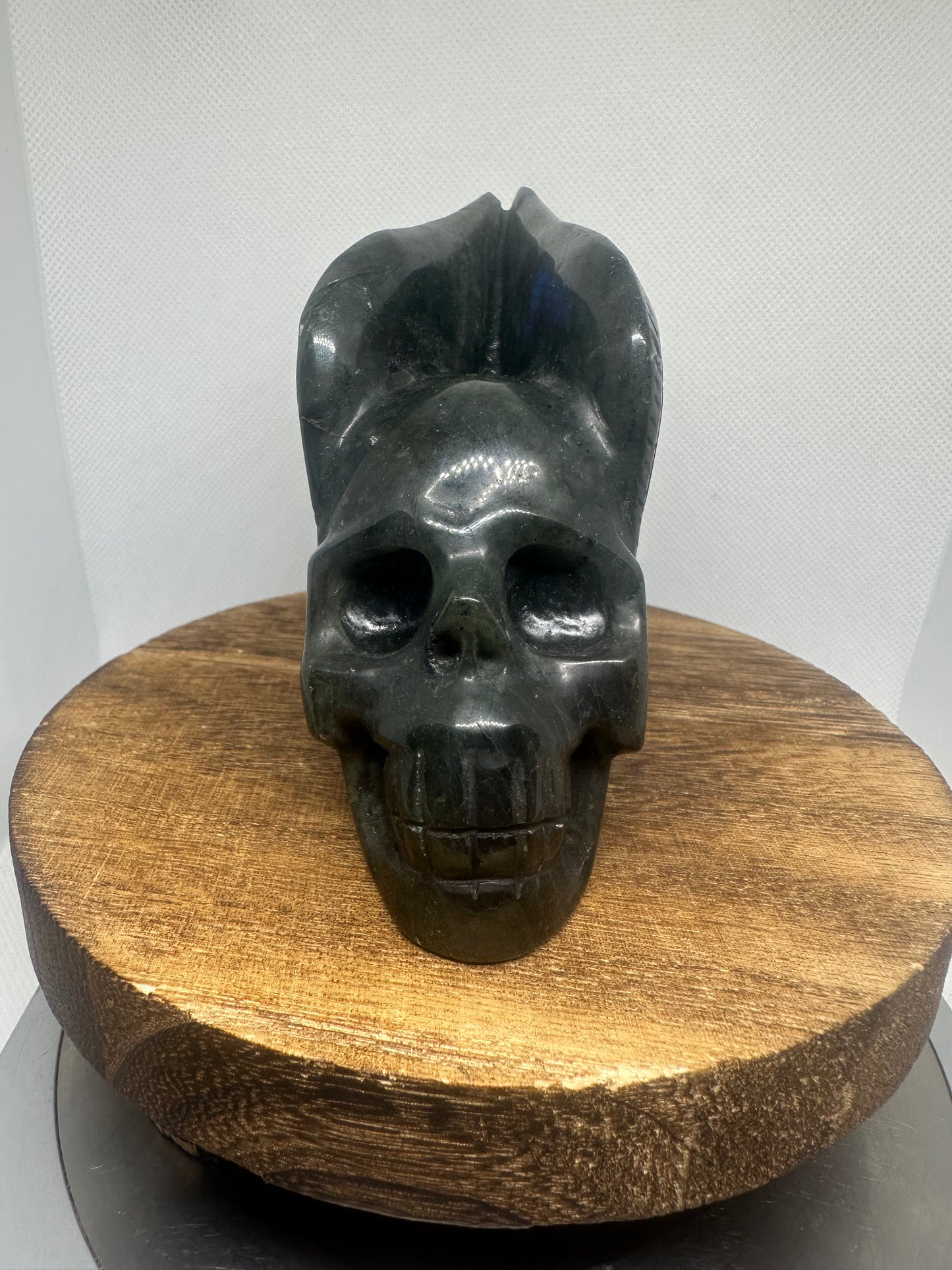 Labradorite skull