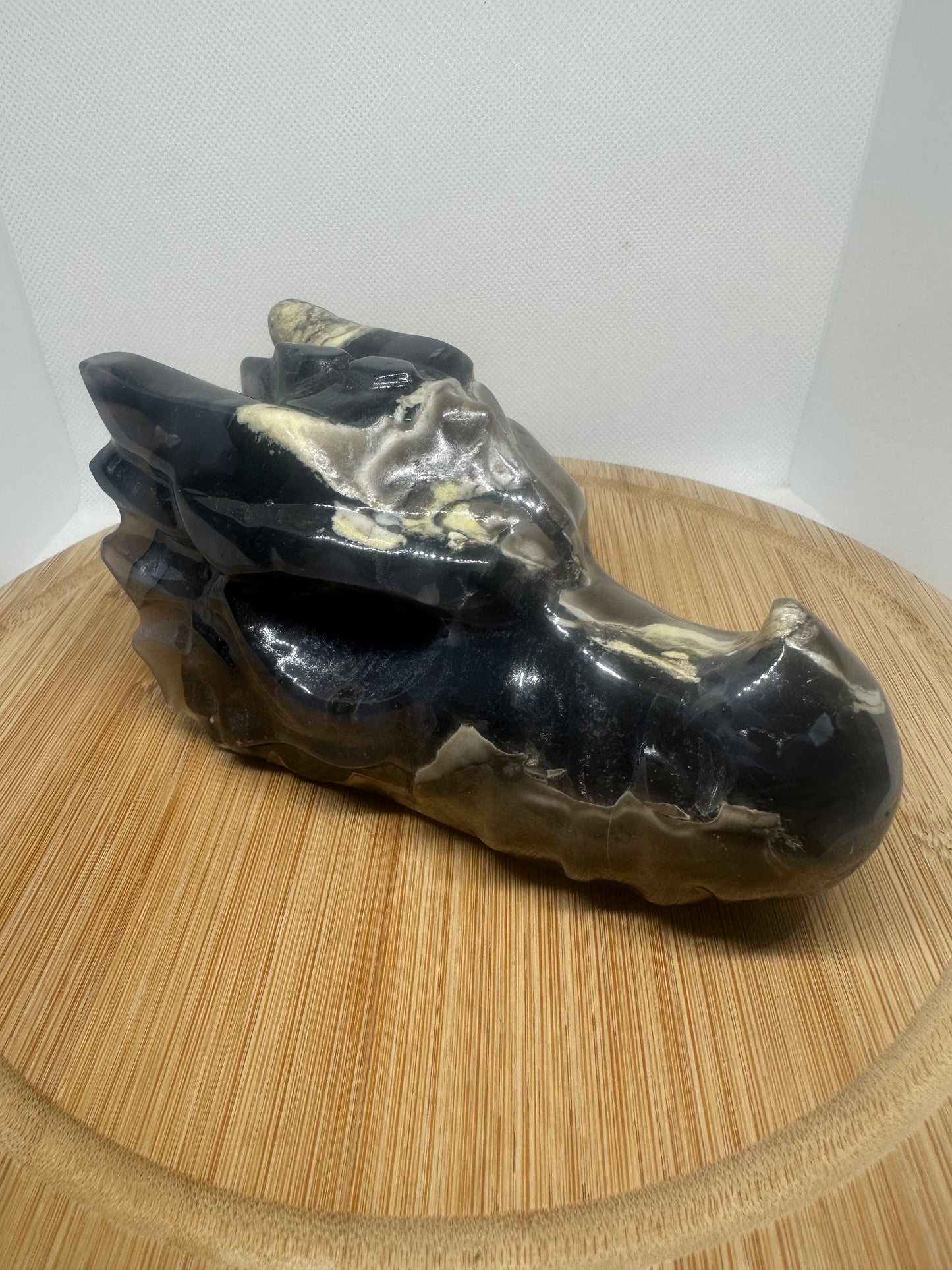 Volcano agate dragon head